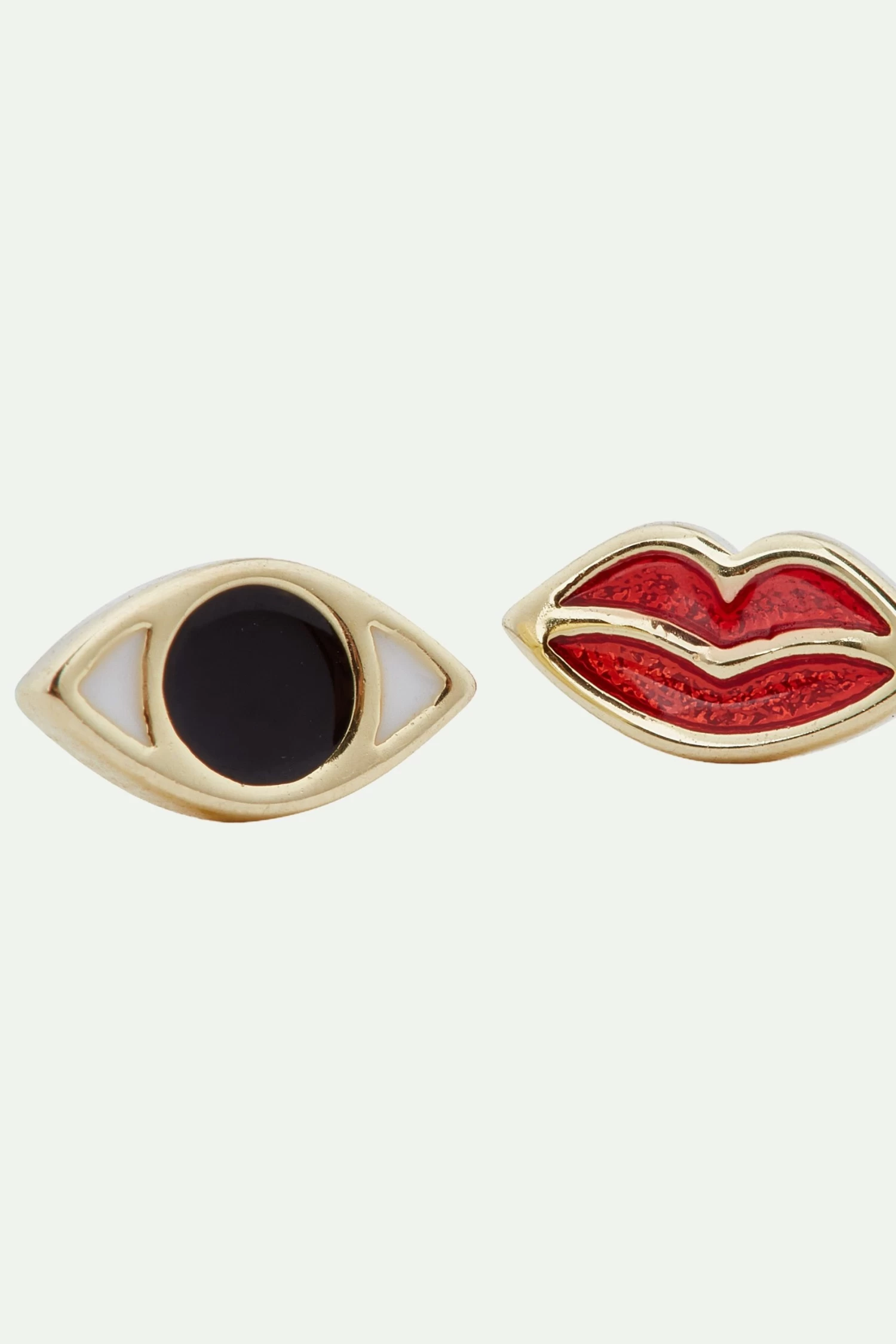 Les Néréides Boucles D'oreilles Tiges Asymétriques Protection Divine 2 Les Néréides Boucles D'oreilles Tiges Asymétriques Protection Divine – Image 2