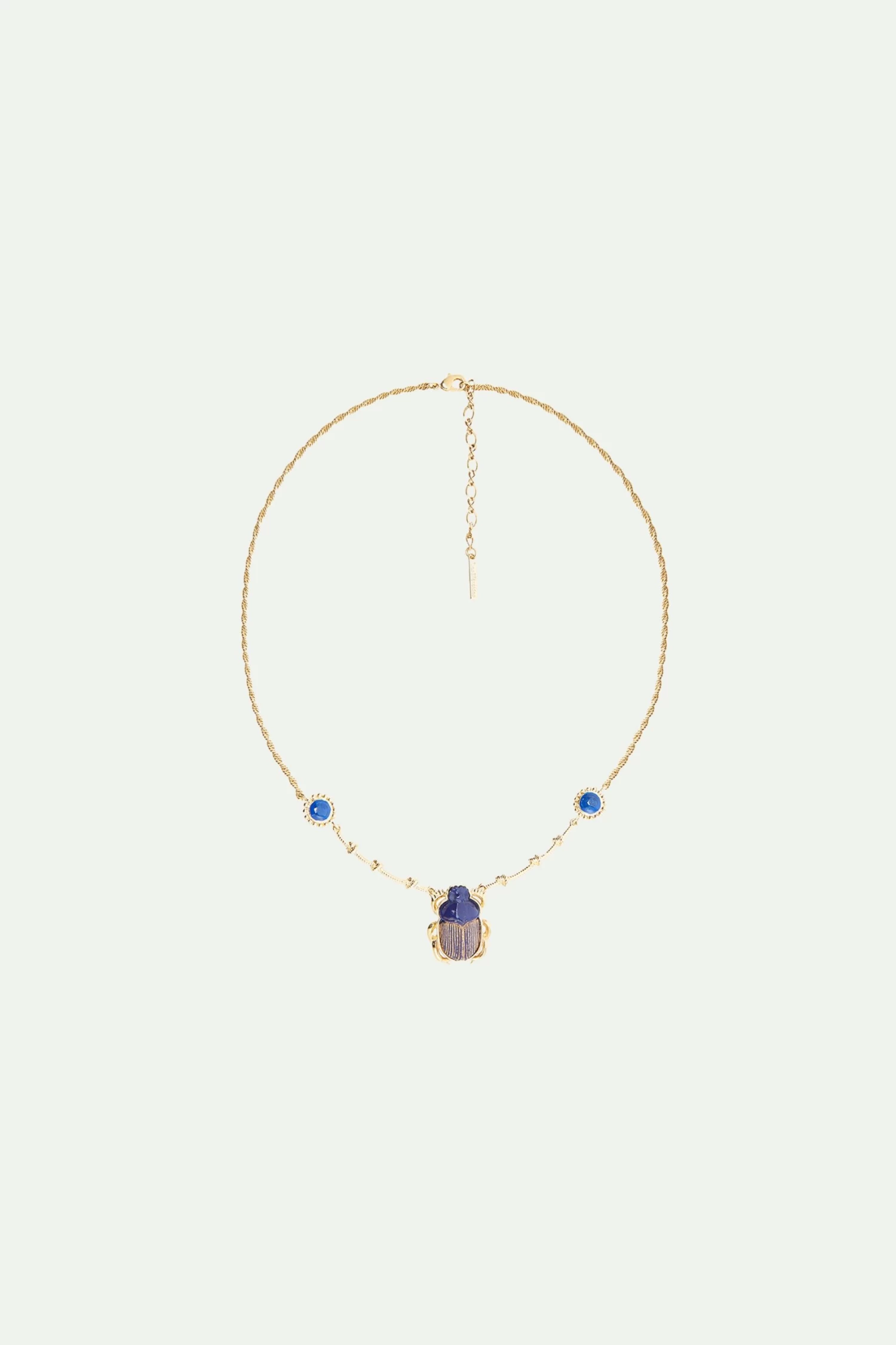 Les Néréides Collier Pendentif Scarabée Bleu Sacré D'Egypte 3 Les Néréides Collier Pendentif Scarabée Bleu Sacré D'Egypte – Image 3