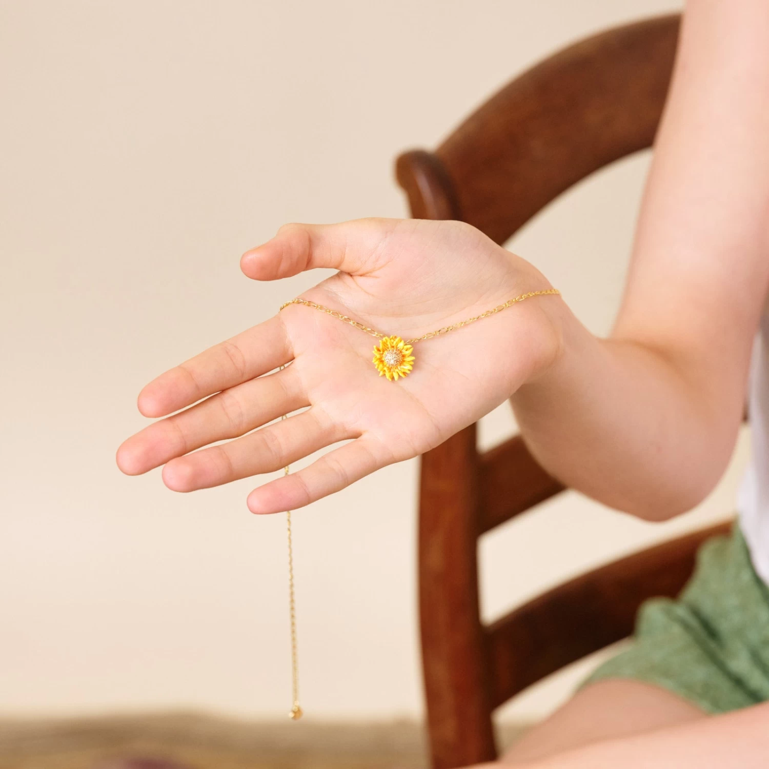 Les Néréides Collier Pendentif Toursenol 2 Les Néréides Collier Pendentif Toursenol – Image 2