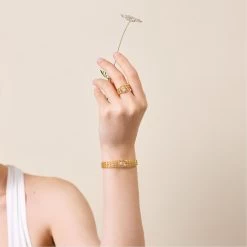 Les Néréides Bague Ajourée émail, Araignée Et Cristaux -Les Néréides fr 64af5c13 fa80 4d70 a9e7 f1b8c39f73b1