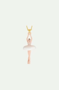 Les Néréides Collier Pendentif Ballerine Rose Pâle Et Blanc 5 Les Néréides Collier Pendentif Ballerine Rose Pâle Et Blanc -Les Néréides fr 67ef5fba 234f 45a3 810f f621a0a3841b