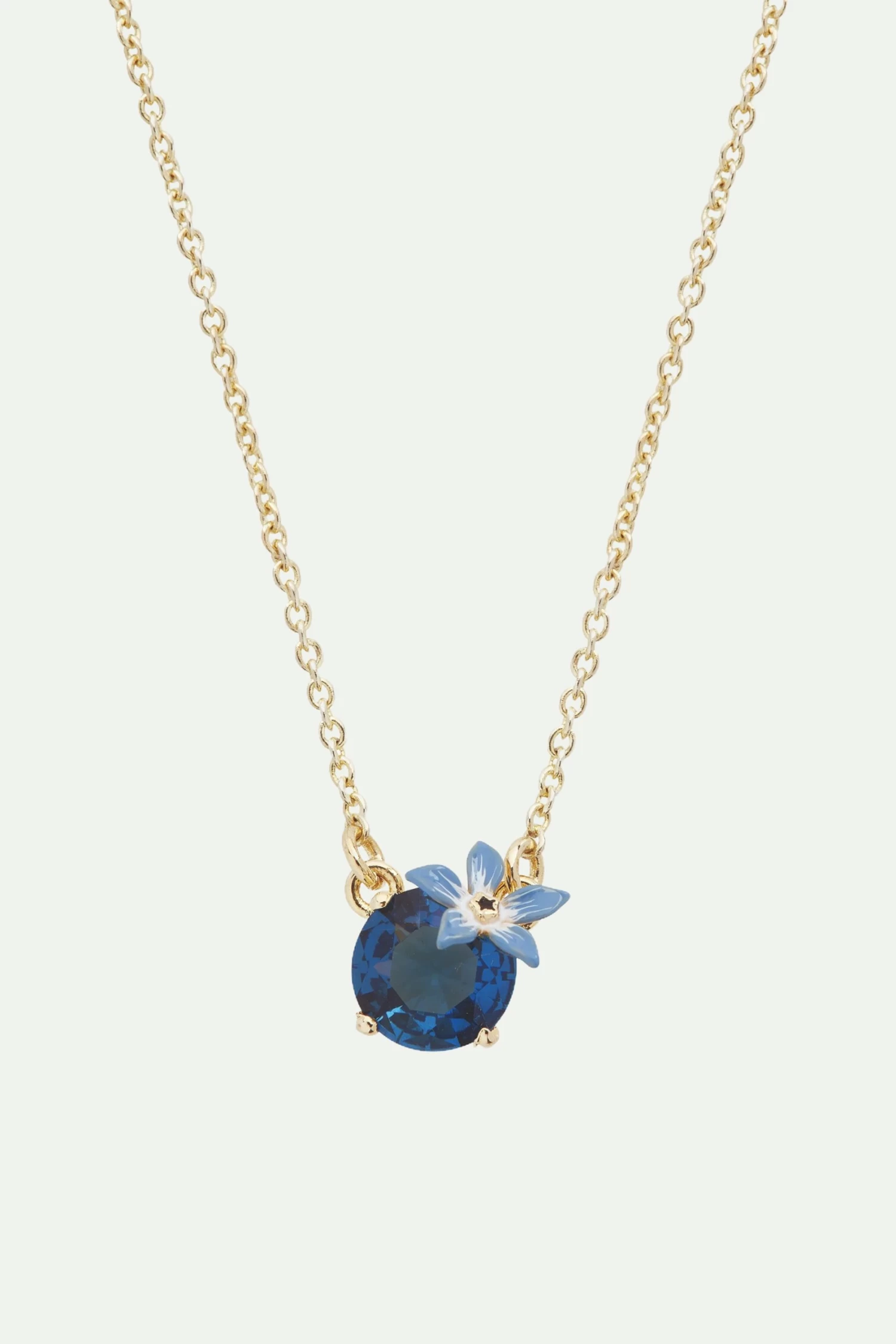 Les Néréides Collier Pendentif Fleur Bleue Et Verre Facetté Rond 1 Les Néréides Collier Pendentif Fleur Bleue Et Verre Facetté Rond