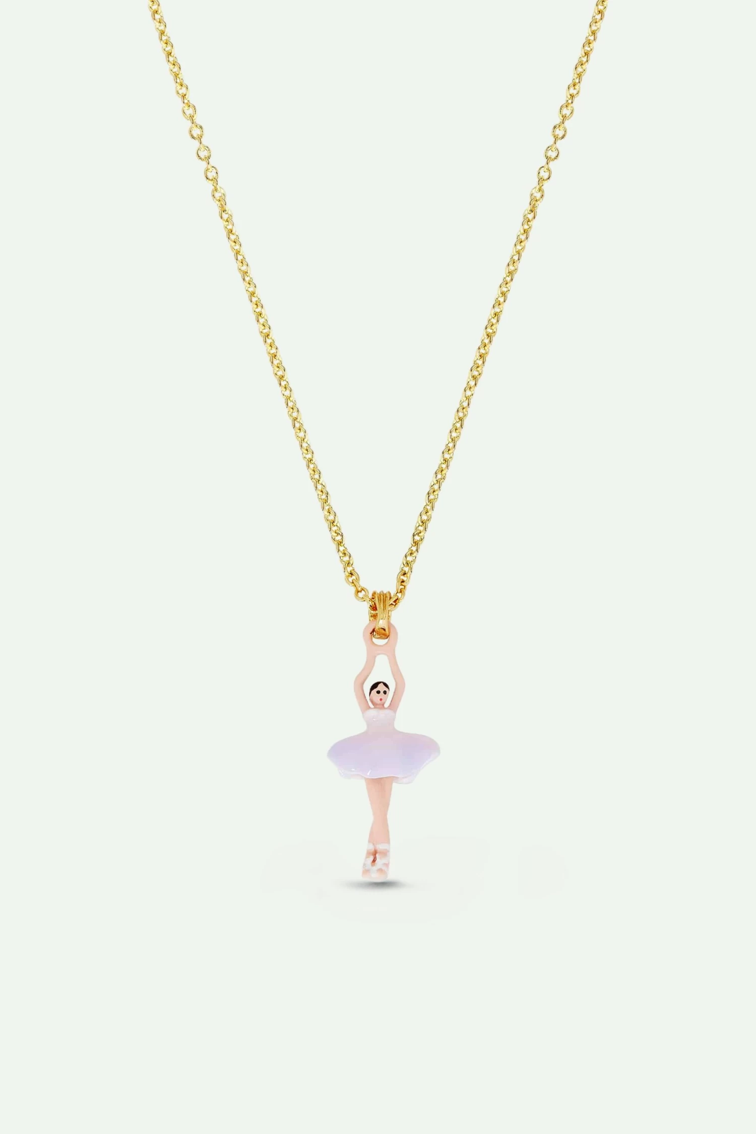 Les Néréides Collier Pendentif Mini Ballerine Lilas Et Blanc 1 Les Néréides Collier Pendentif Mini Ballerine Lilas Et Blanc