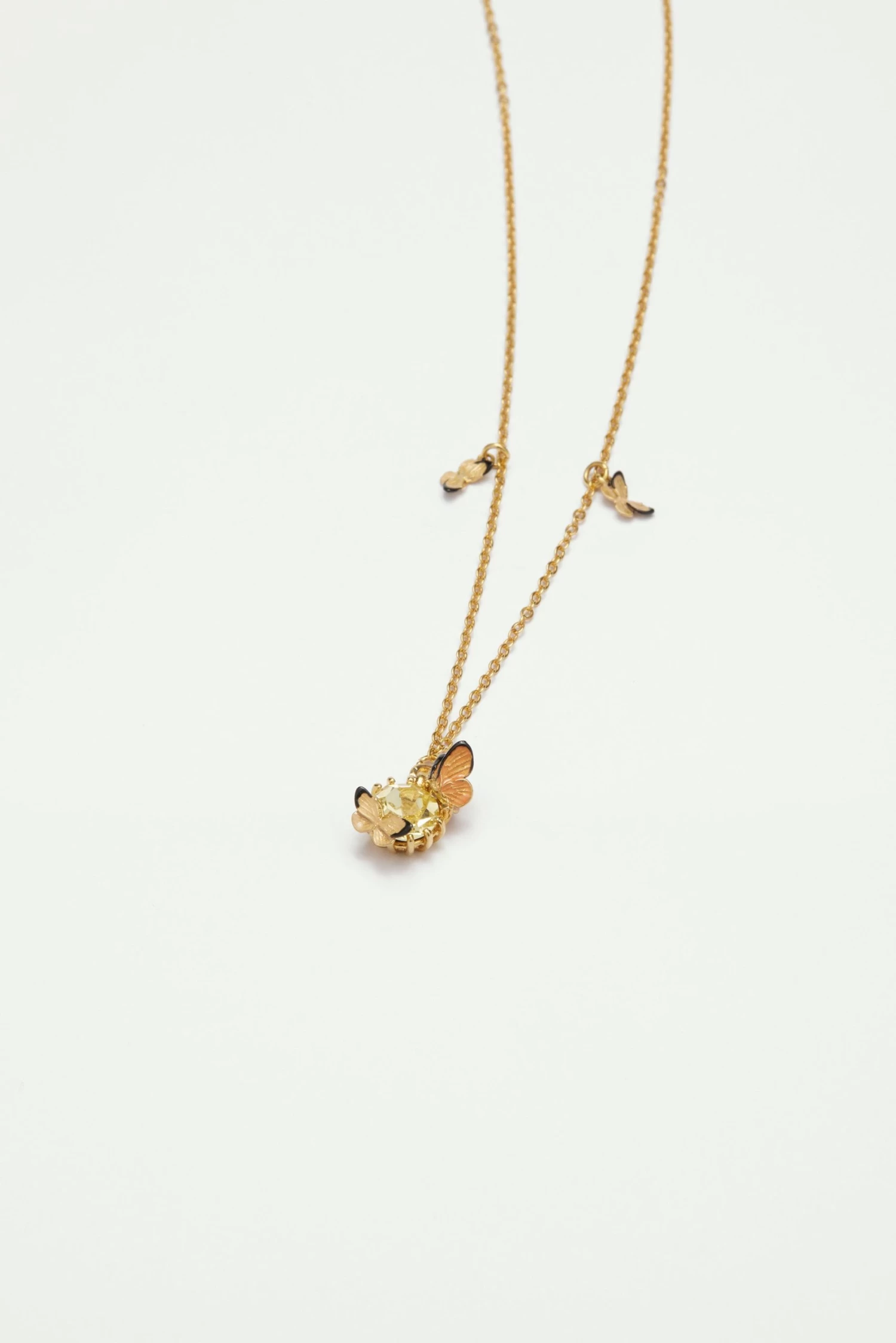 Les Néréides Collier Pendentif Papillons émailllés Et Pierre Ronde 3 Les Néréides Collier Pendentif Papillons émailllés Et Pierre Ronde – Image 3