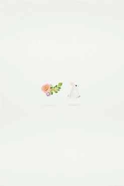 Les Néréides Boucles D'oreilles Asymétriques Lapin Et Fleur Rose
