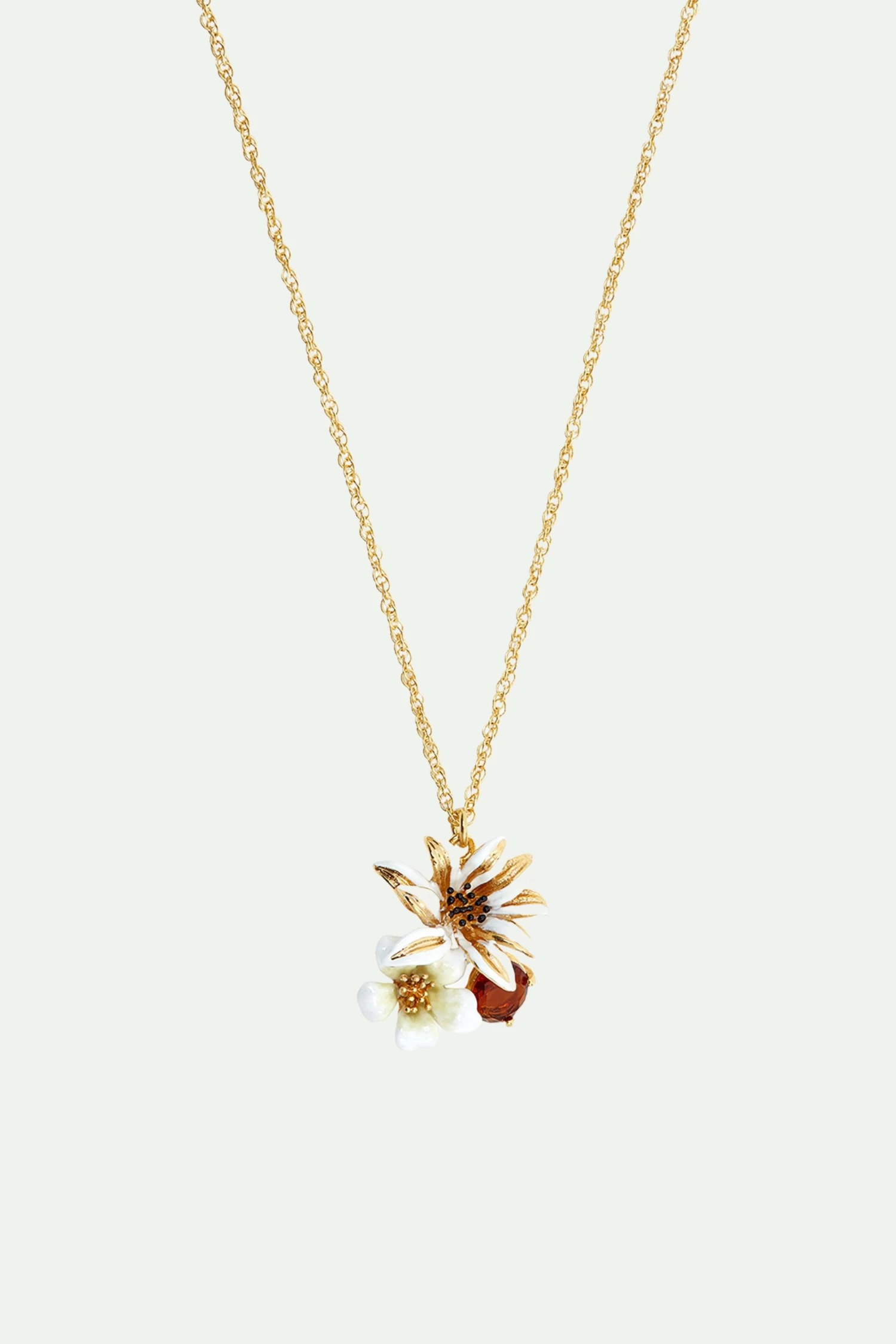 Les Néréides Collier Fleurs Blanches Et Dorées 1 Les Néréides Collier Fleurs Blanches Et Dorées