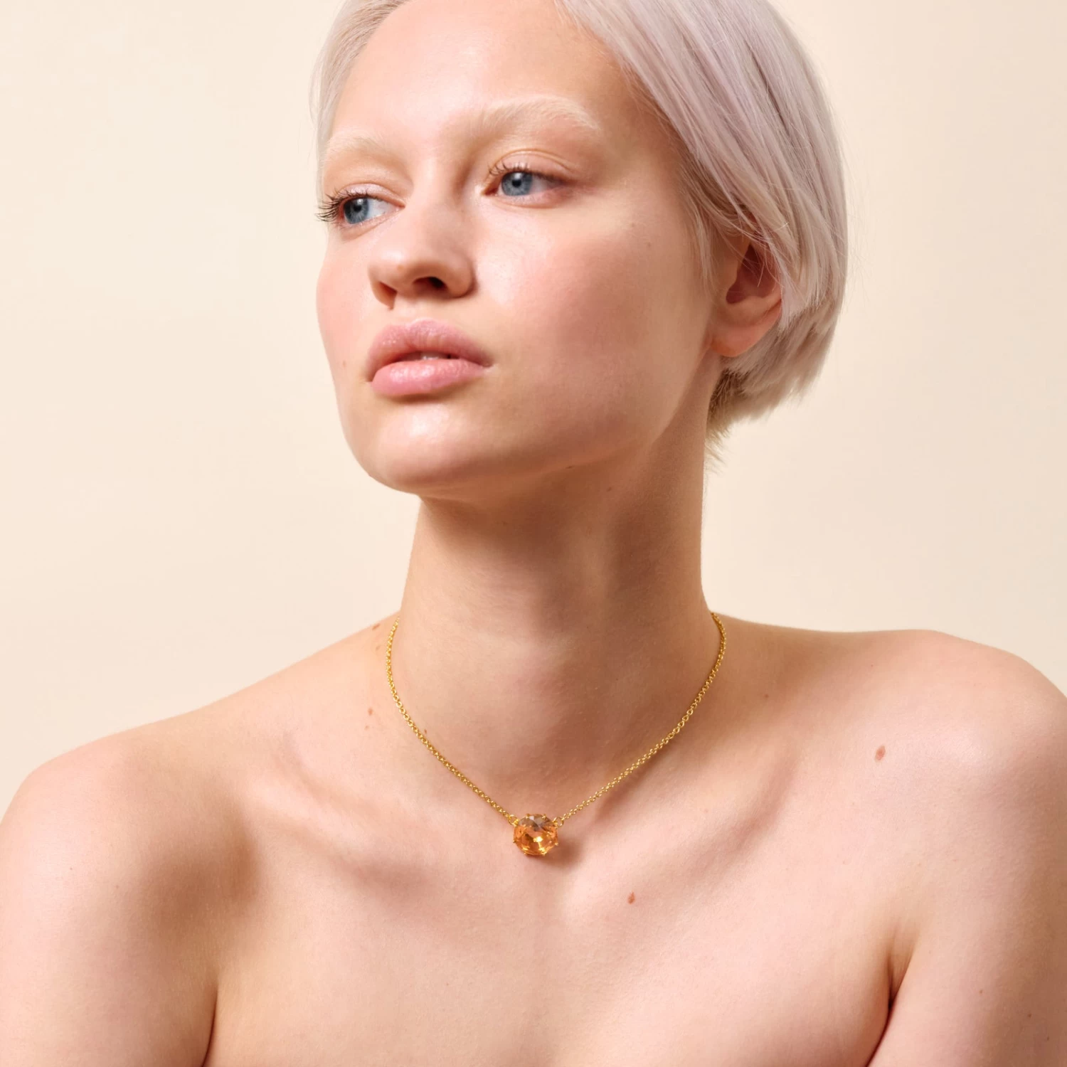 Les Néréides Collier Fin Pierre Ronde La Diamantine Rose Abricot 2 Les Néréides Collier Fin Pierre Ronde La Diamantine Rose Abricot – Image 2